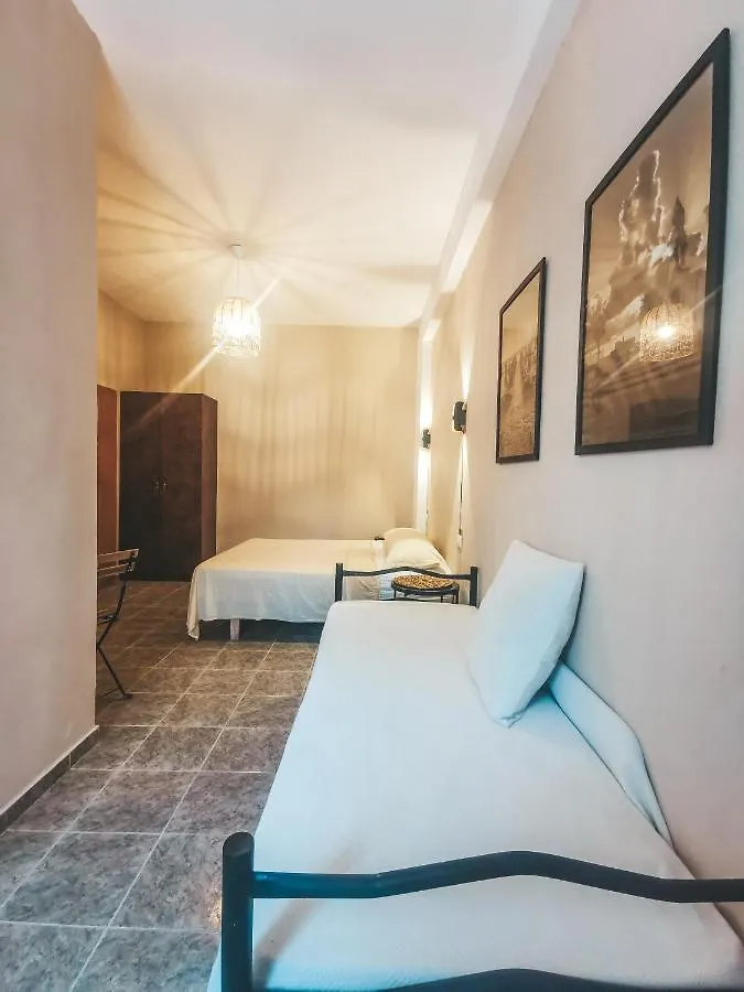 Arda Beachside Living Durrës 住宿加早餐酒店
