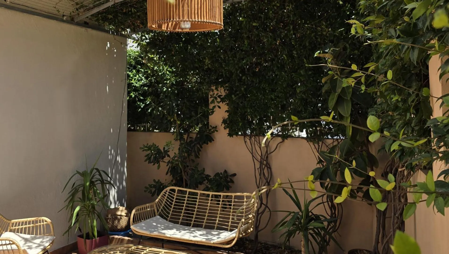 住宿加早餐酒店 Arda Beachside Living Durrës