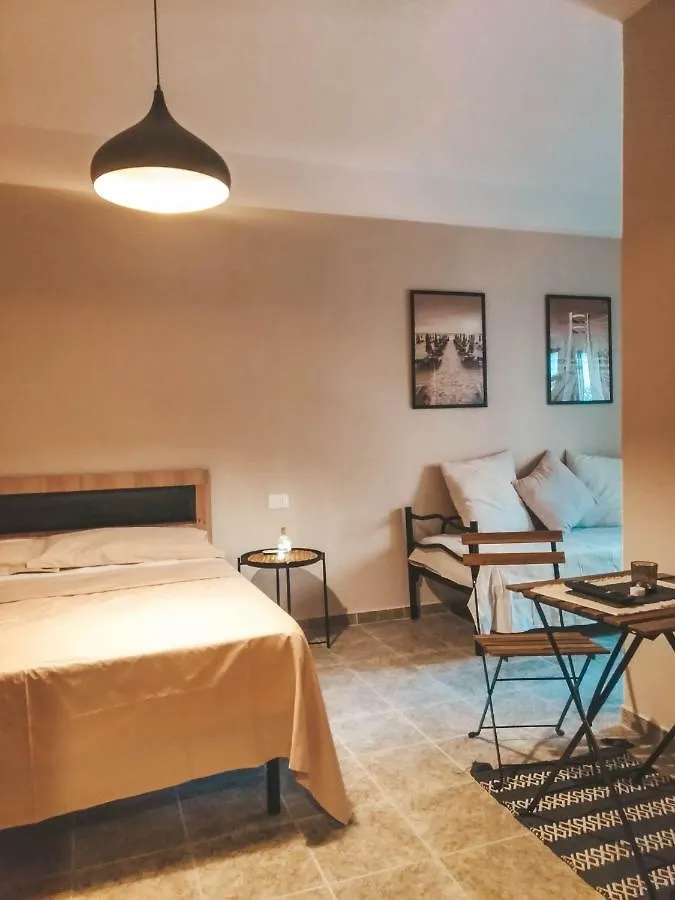住宿加早餐酒店 Arda Beachside Living Durrës