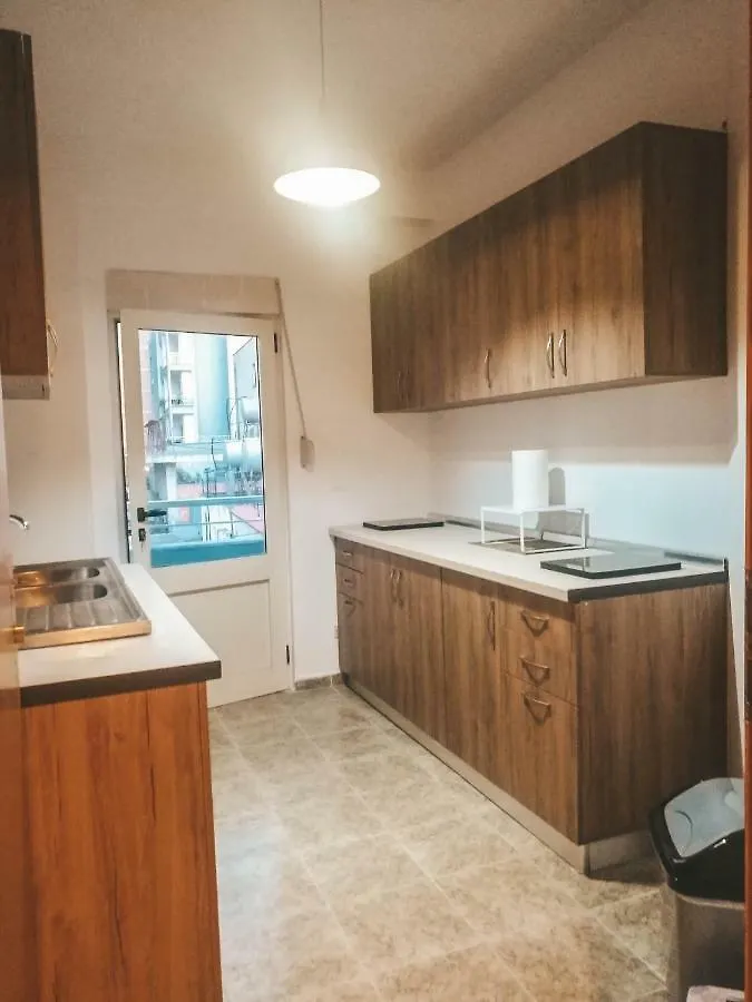 住宿加早餐酒店 Arda Beachside Living Durrës